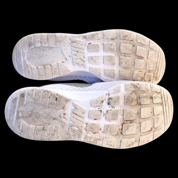 Nike Women's Tanjun Sneakers, Size 7 - Picture 7 of 8